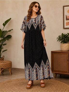 VINTAGE 1970's Maxi Dress MuuMuu Kaftan Sz Medium Boho Festival Made in Canada